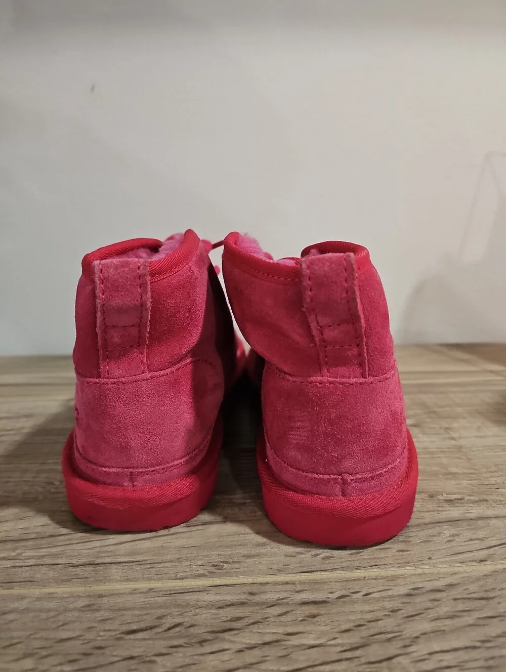 UGG Girls Size 4 Pink Suede Lace-Up Ankle Boots with Cozy Lining